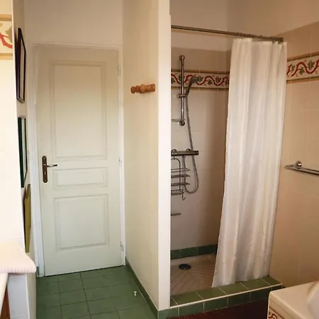 3 Bedroom Awesome In Laven